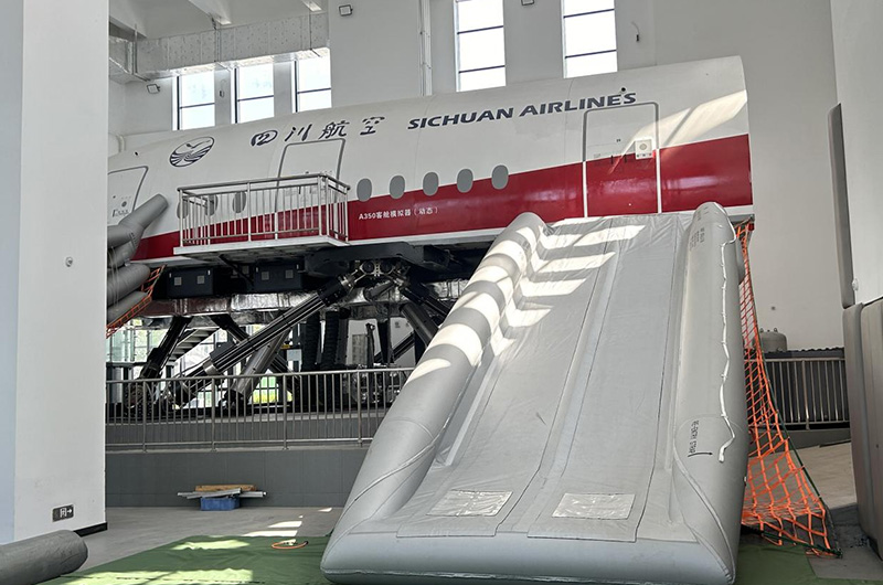 Delivery of Sichuan Airlines A350 cabin simulator (dynamic)1