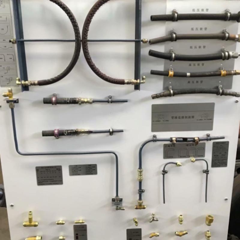 Display rack for hydraulic pipelines and connectors